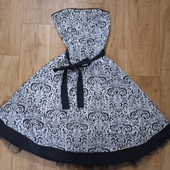 Le château black and white dress - Picture 2 of 6